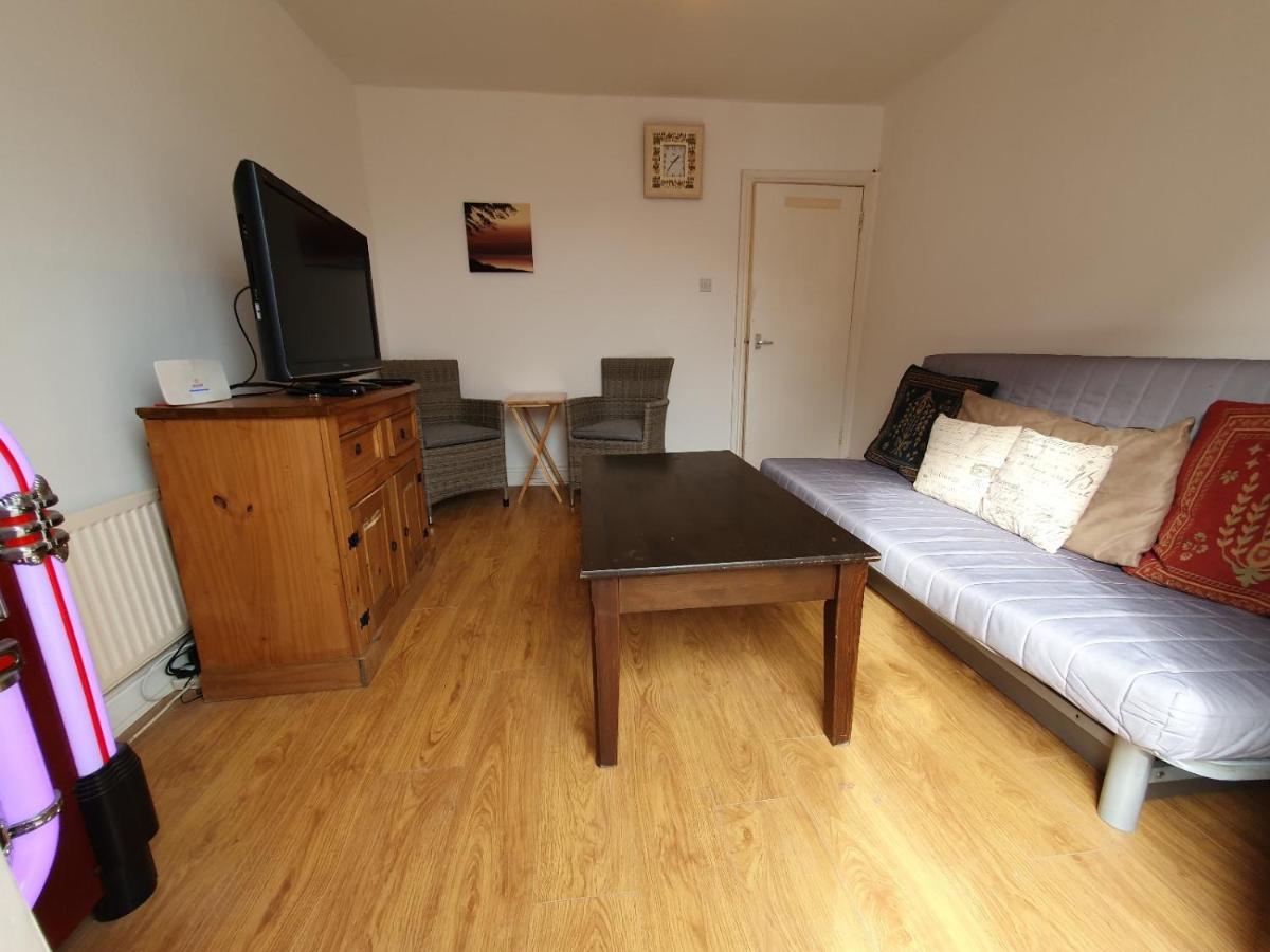 63B Willesden Lane Two Bed Apartment London Exterior photo